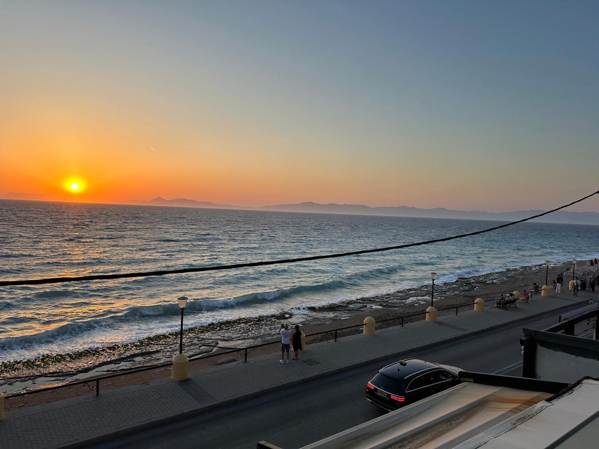 Melita Downtown Seaview Apartment Rhodes City Bagian luar foto
